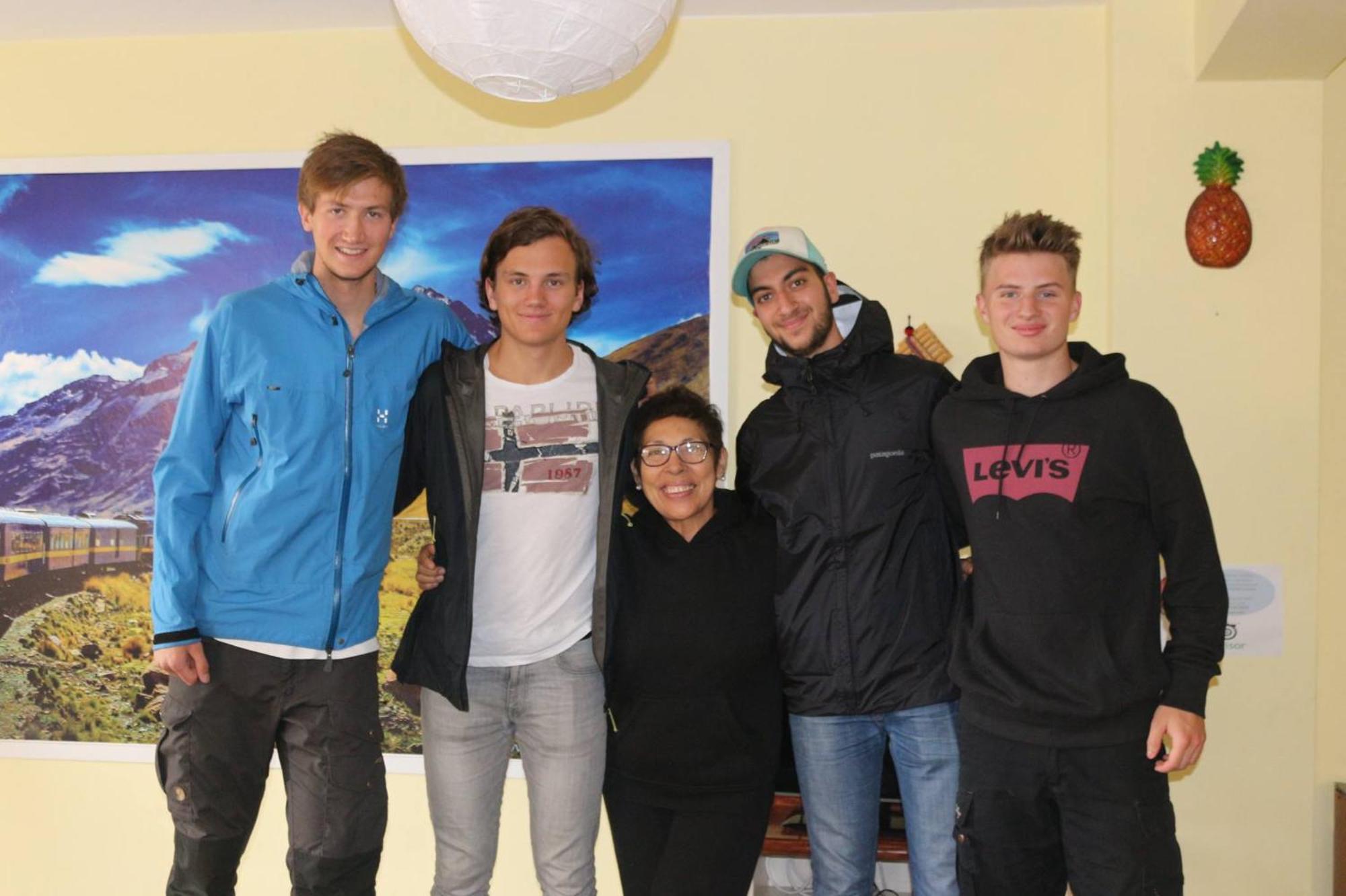 Хостел Mama Backpackers Ліма Екстер'єр фото