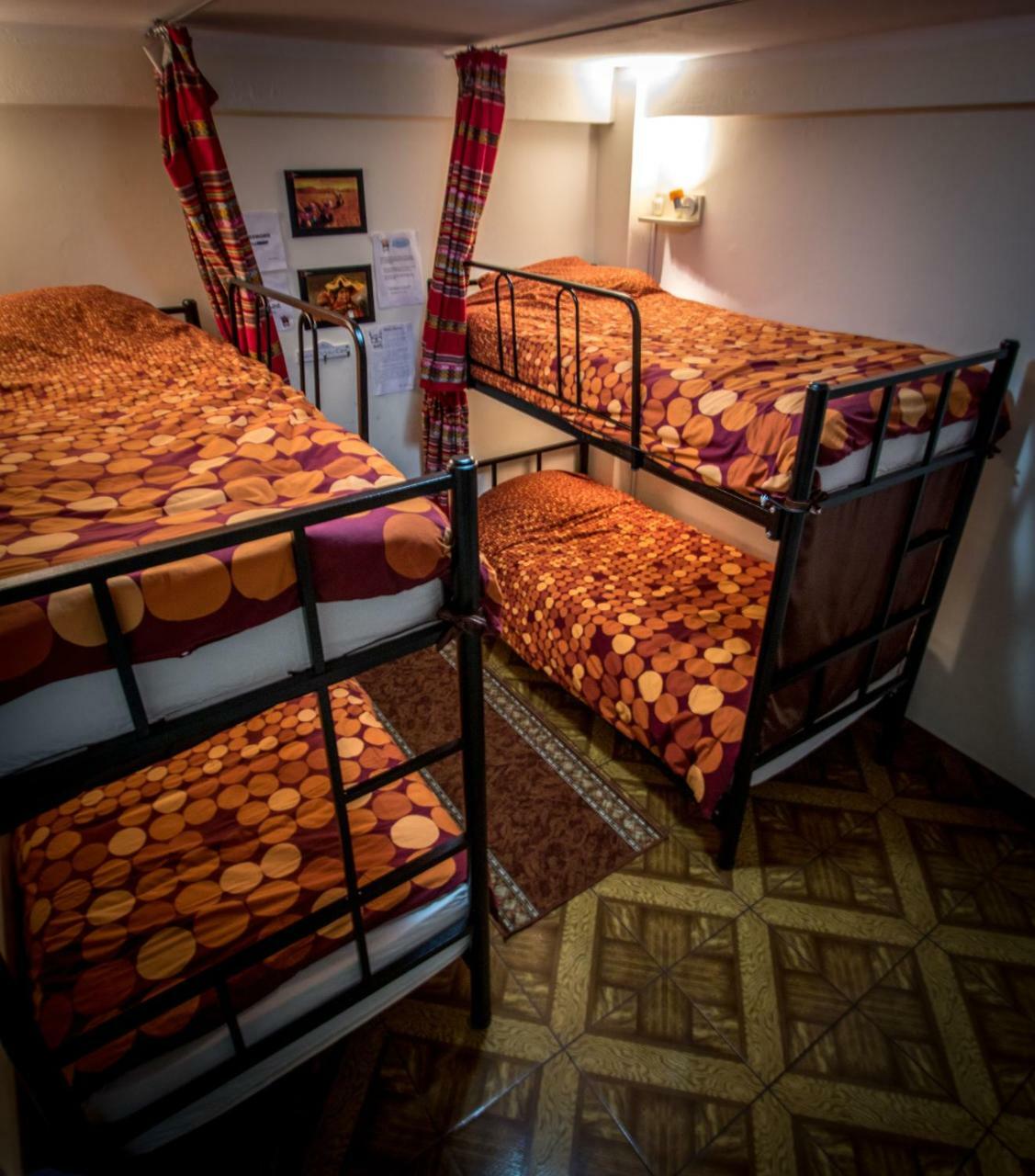 Хостел Mama Backpackers Ліма Екстер'єр фото