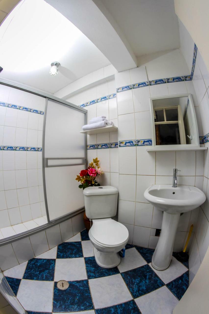 Хостел Mama Backpackers Ліма Екстер'єр фото